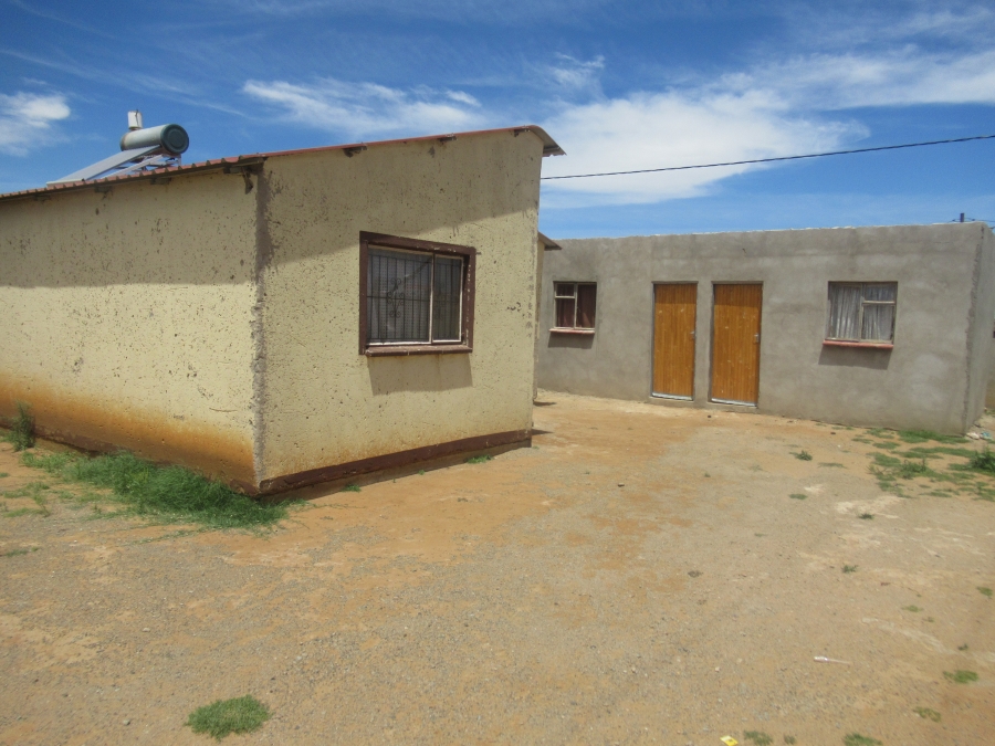 2 Bedroom Property for Sale in Thabong Free State